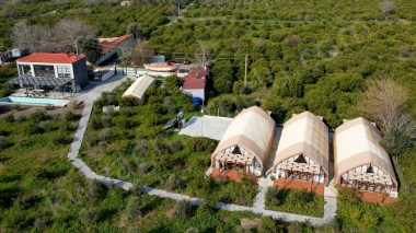 Seferihisar Sığacıkta Çiftlik Arazisi ve Butik Otel İşletmesi