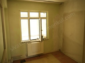 SİVAS TOPRAK GAYRİMENKULDEN MERKEZDE SATILIK 3+1 DAİRE