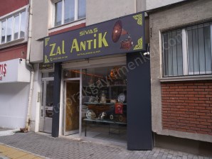 SİVAS TOPRAK GAYRİMENKULDEN DÖRT EYLÜL CADDEDE SATILIK İŞ YERİ