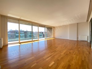 DNZ A.Ş TEK YETKİLİ KEMERLİFE 21 HAVUZ CEPHE BALKONLU 5+1 215 M2