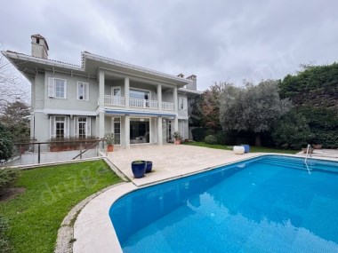 KEMER COUNTRY MÜSTAKİL HAVUZLU VİLLA