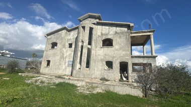 Türk Koçanlı Yarım İnşaat Vila, Tadilat Gerktiren  Çok Amaçlı Yatırım Fırsatı