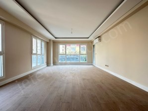 Güneşli Basın ekspress Site İçinde Kiralık 4+1 Daire Bahçe Katı