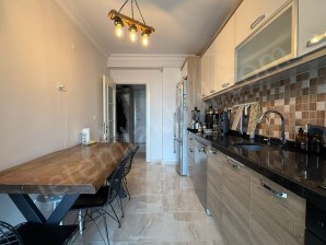 Bağcılar Güneşli Mah Site içinde Satılık Daire 2+1