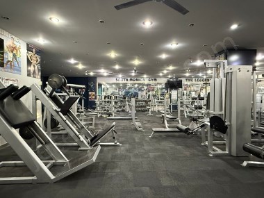 Bağcılar Güneşli Meydanı Satılık İş Merkezi Katı 300 m²