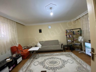 Bağcılar Kirazlı Mah Satılık Daire Caddeye Yakın