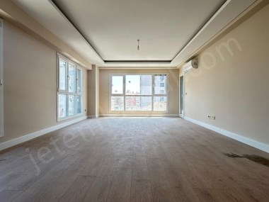 Güneşli Basınekspresste Karmar Sakura Sitesi Kiralık 4+1 Daire