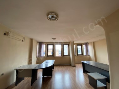 Bağcılar Yavuzselim Mahallesi Bağcılar Meydan Satlık Ofis Katı