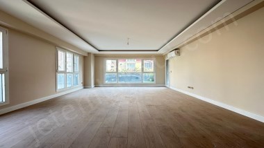 Güneşli Basın ekspress Site İçinde Kiralık 4+1 Daire Bahçe Katı