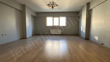 Güneşli 15 Temmuz Mahallesi Kiralık 3+1 Daire Site İçinde