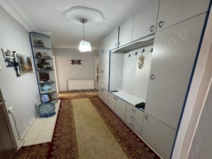 TURGUTLU SATILIK CUMHURİYET MAH 4. KAT 3+1 ODA 133M2 3 ADET BALKONU VAR DOĞALGAZLI KLİMALI 27 YILLIK