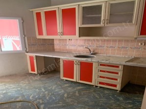 TURGUTLU SATILIIK İSTİKLAL MAH  2 KATLI BİNA 113M2 ARSA PAYI 4 KAT İMARLI 