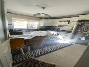 TURGUTLU SATILIK CUMHURİYET MAH 4+1 ODA 3. SON KAT 180M2 BÜRÜT 140M2 NET KULLANIM ALANI DOĞALGAZLI 