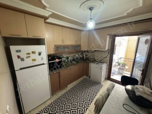 TURGUTLU SATILIK ŞEHİTLER MAH 2+1 ODA 3. SON KAT 90M2 DOĞALGAZLI 10 YILLIK DAİRE 