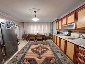 TURGUTLU SATILIK YILMAZLAR MAH 3. ARA KAT 3+1 ODA 130M2 DOĞALGAZLI ÇİFT BALKONLU DAİRE 