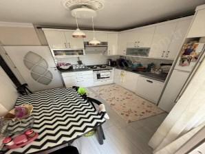 TURGUTLU SATILIK ŞEHİTLER MAH 100M2 2+1 ODA 4. KAT DOĞALGAZLI BALKONLU DAİRE 