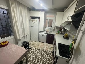 TURGUTLU SATILIK CUMHURİYET MAH 2.KAT DOĞALGAZLI TADİLATLI TERASLI 90M² 2+1 ODA MÜSTAKİL GİRİŞLİ DAİ