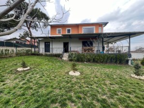 TURGUTLU SATILK GÜNEY MAH 900M2 İÇİNDE DUBLEKS EVİ VE BAHÇESİ 