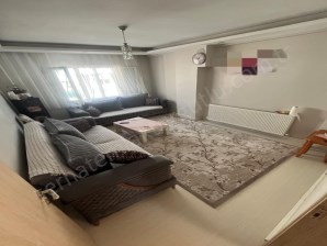 TURGUTLU SATILIK BOZKURT MAH 4. SON KAT 2+1 ODA 90M2 DOĞALGAZLI BALKONLU ÜZERİ ÇATILI 8 YILLIIK D.