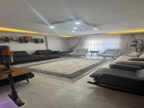 TURGUTLU SATILIK ALBAYRAK MAH 3+1 ODA 140M2 4. SON KAT ÜZERİ  ÇATILI ASANSÖRLÜ DOĞALGAZLI DAİRE 