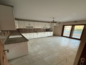 TURGUTLU KİRALIK ERGENEKON MAH 130M2 3+1 ODA 1. KAT DOĞALGAZLI BALKONLU E. BANYO OTOPARKLI DAİRE 