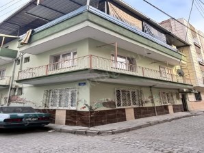 TURGUTLU SATILIK YEDİ EYLÜL MAH PAZARTESİ PAZARI YAKINI 2. VE 3. KAT BİRLİKTE SATILIK 130M2 2+1 