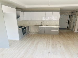 TURGUTLU KİRALIK ERGENEKON MAH 1+1 ODA 54M2 1. KAT OTOPARK ASANSÖR DOĞALGAZ MEVCUT 