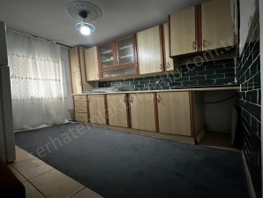 TURGUTLU SATILIK MUSTAFA KEMAL MAH KÖŞE 90M2 2+1 ODA ZEMİN KAT DOĞALGAZLI 20 YILLIK DAİRE 