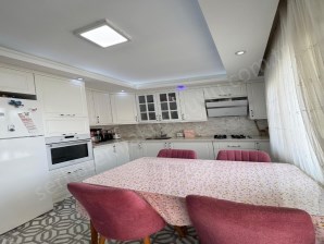 TURGUTLU SATILIK ŞEHİTLER MAH 125M2 3+1 ODA 4.KAT 20 YILLIK TADİLATLI DOĞALGAZLI DAİRE 