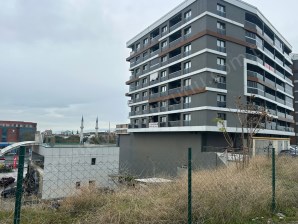 TURGUTLU KİRALIK SELVİLİTEPE MAH ALPHARD SİTESİ 1+1 ODA 60M2 3. KAT DOĞALGAZ OTOPARK MEVCUT 