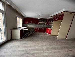 TURGUTLU SATILIK MUSTAFA KEMAL MAH KERVAN YOLU CD ÜZERİ ZEMİN ÜSTÜ 1.KAT 3+1 ODA 110M2 DOĞALGAZLI 