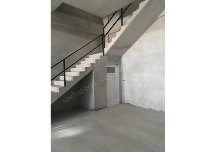 TURGUTLU SATILIK DÜKKAN SELVİLİTEPE MAH OSB 3. ETAP 200M2 BATAR KATLI LAVABO VE WC VARDIR 