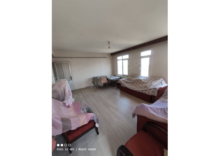 TURGUTLU EŞYALI KİRALIK ATATÜRK BULVARINDA 130M2 3+1 ODA 5. KAT DOĞALGAZLI BALKONLU 