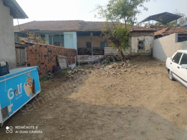 TURGUTLU SATILIK ÇIKRIKÇI MAH 206M2 ARSA PAYI İÇİNDE ESKİ AVLULU MÜSTAKİL EV 