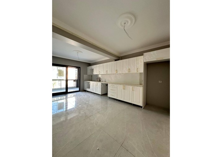 TURGUTLU KİRALIK YİĞİTLER MAH 160M2 3+1 ODA 1. KAT ASANSÖRLÜ OTOPARKLI DOĞALGAZLI SIFIR DAİRE 