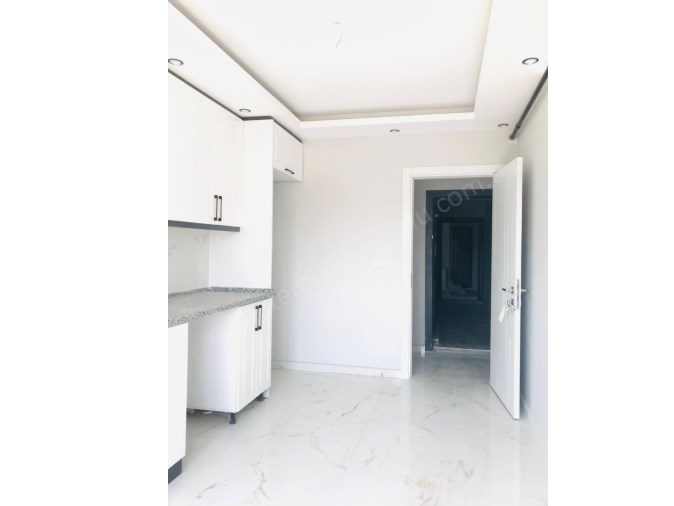 TURGUTLU SATILIK YEDİ EYLÜL MAH 2+1 ODA 100M2 4. KAT ASANSÖRLÜ DOĞALGAZLI BALKONLU SIFIR DAİRE 