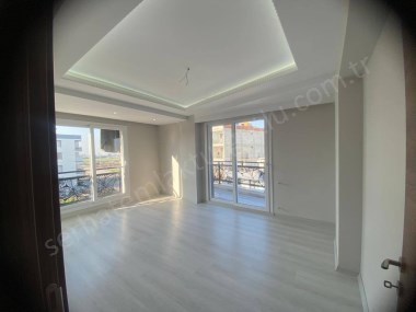 TURGUTLU KİRALIK MUSTAFA KEMAL MAH 2 YILLIK 3+1 ODA 125M2 ÇİFT BALKONLU DOĞALGAZLI 1. KAT ASANSÖRLÜ 