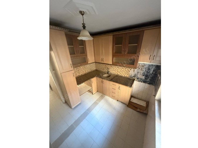 TURGUTLU SATILIK YILMAZLAR MAH 2+1 ODA 100M2 SOBALI BAHÇELİ TADİLATLI ZEMİN KAT DAİRE 