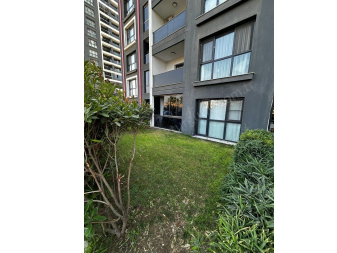 TURGUTLU SATILIK DAİRE SELVİLİTEPE MAH 1+1 60M² 40M² ÖNDE BAHÇESİ KENDİNE AİT ZEMİN KAT DAİRE