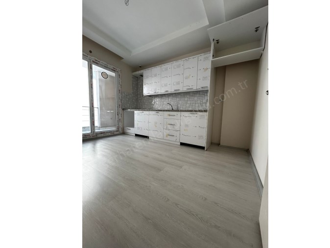 TURGUTLU SATILIK ŞEHİTLER MAH 90M2 2+1 ODA 3. ARA KAT OTOPARKLI ASANSÖRLÜ DOĞALGAZLI SIFIR DAİRE 