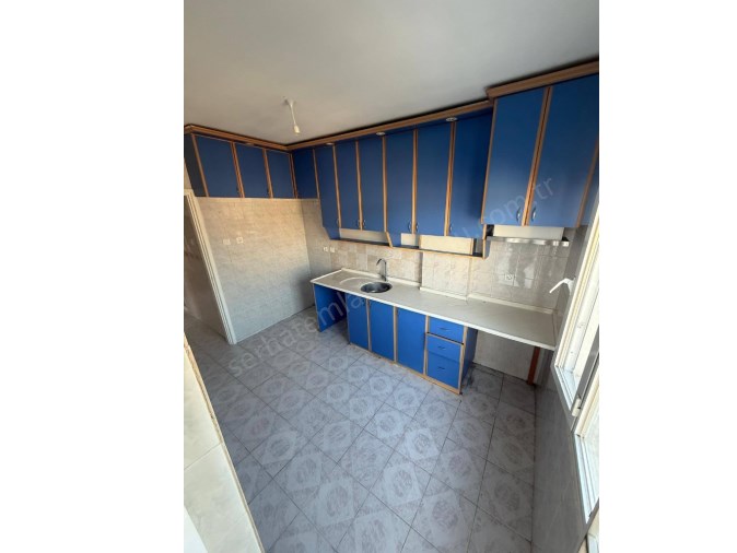 TURGUTLU SATILIK SUBAŞI MAH 100M2 2+1 ODA 4. KAT DOĞALGAZLI BALKONLU KÖŞE DAİRE