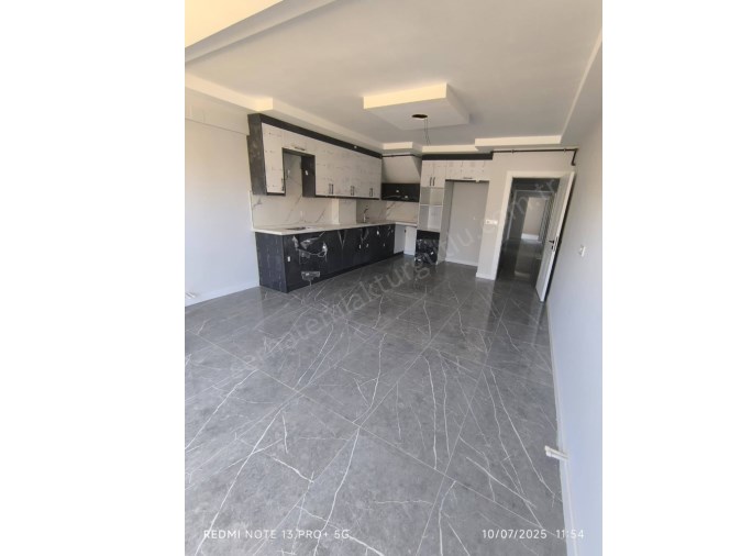 TURGUTLU SATILIK ERGENEKON MAH 6+1 ODA 4. KAT SIFIR RUHSATI ALINDI OTURUMA HAZIR 