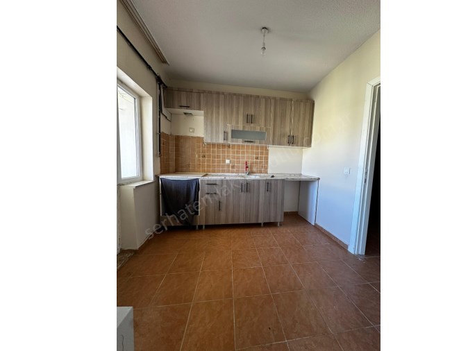 TURGUTLU KİRALIK ŞEHİTLER MAH TOKİ EVLERİ 96M2 2+1 ODA 6. SON KAT ASANSÖRLÜ DOĞALGAZLI DAİRE 