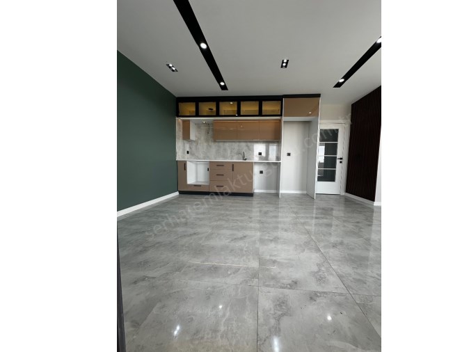 Turgutlu satılık yeni mah 5+1 oda 280m2 asansörlü teraslı yerden ısıtmalı balkonlu sıfır dubleks 