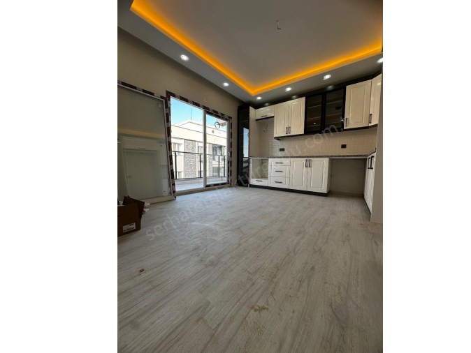 TURGUTLU SATILIK TURGUTLAR MAH 110M2 2+1 ODA GENİŞ DAİRELER ŞAHSİ OTOPARRK VE ASANSÖR MEVCUT 