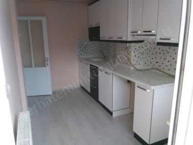 TURGUTLU KİRALIK YILMAZLAR MAH 3+1 ODA 120M2 4. KAT DOĞALGAZLI BALKONLU DAİRE 