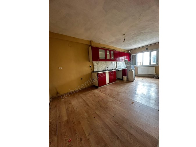 TURGUTLU KİRALIK MUSTAFA KEMAL MAH 120M2 GENİŞ 2+1 ODA 1. KAT DOĞALGAZLI BALKONLU DAİRE 