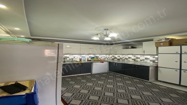 TURGUTLU SATILIK ALBAYRAK MAH 130MM2 2. ARA KAT 3+1 ODA ASANSÖRLÜ DOĞALGAZLI 5 YILLIK DAİRE 