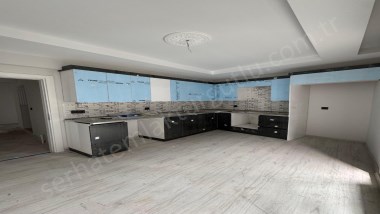 TURGUTLU KİRALIK SUBAŞI MAH 127M2 3+1 ODA 1. KAT ASANSÖRLÜ OTOPARKLI DOĞALGAZLI SIFIR DAİRE 