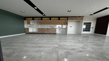 Turgutlu satılık yeni mah 5+1 oda 280m2 asansörlü teraslı yerden ısıtmalı balkonlu sıfır dubleks 